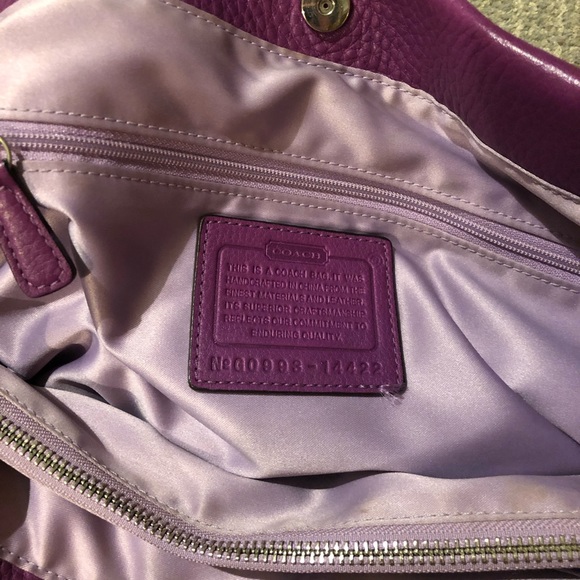 Coach purse - Picture 4 of 5